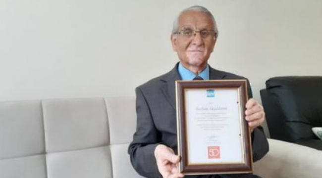 Ankara Üniversitesi'nden Gazeteci Burhan Akyıldırım'a Onur Ödülü