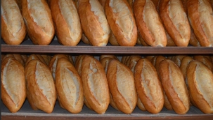 Erzurum'da Ekmek Üçbuçuk Lira