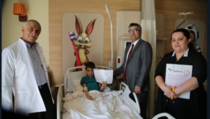 Erzurum Şehir Hastanesi'nde karne sevinci