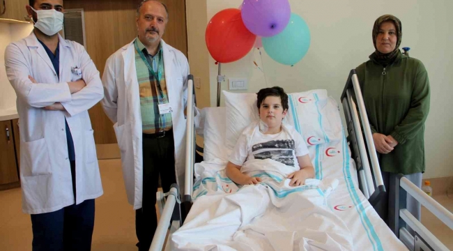 Kalbi delik 9 yaşında ki çocuk, Erzurum Şehir Hastanesi'nde sağlığına kavuştu