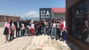 Karayazılı gençlerden 'şehrimi tanıyorum' turu