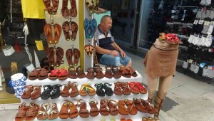 "Son Sandaletçi" Fevzi usta teknolojiye direniyor