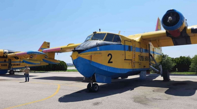 THK'ya ait 4 adet CL-215 Amfibik Yangın Uçağı yangınla mücadele için göreve hazır