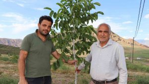 Uzundereli girişimci, çorak topraklara can verdi
