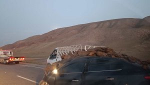 Ağrı'da feci kaza: 1 ölü, 9 yaralı