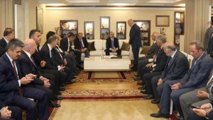 Bakan Muş'tan, Başkan Sekmen'e tecrübe ve yatırım övgüsü