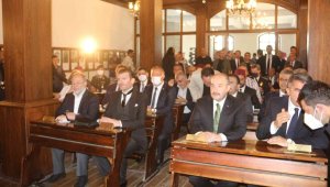 Erzurum Kongresi'nin 103'üncü yılı çeşitli etkinlikler ve törenlerle kutlandı