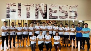 Short Track milli takımı Erzurum'da kampa girdi