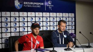 Atacan Öztürk: "Futbolcu kardeşlerimiz yüreklerini ortaya koyuyorlar"