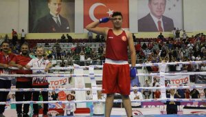 Büyükşehir'in boksörü Demirceylan Avrupa Şampiyonu oldu