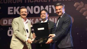 Erzurum Ticaret Borsası ekonomiye değer katanlar ödül töreni gerçekleştirildi