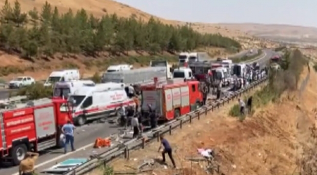 Gaziantep'te feci kaza; 16 ölü, 21 yaralı