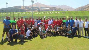 Osman Çakmak: "Müzemizde eksik olan dünya kupasını istiyoruz"