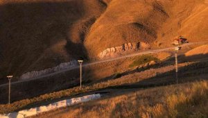 Otomobilde silahla öldürüldü