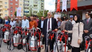 61 çiftçiye süt sağım makinesi dağıtıldı