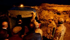 Göle'de köylerde deprem sonrası bazı evlerde çatlama ve göçük oluştu, Jandarma uyarıyor