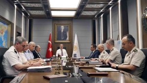 Milli Savunma Bakanı Akar: "Devlete, millete ve TSK'ya dil uzatanları bizim kabul etmemiz mümkün değildir"