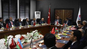 Nahçivan Heyeti Erzurum'daki firmalarla bir araya geldi
