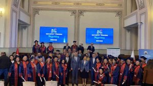 60 yaşından sonra üniversiteyi bitiren 59 mezun kep attı