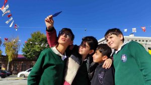 Ardahan'da güneş tutulması merakla izlendi