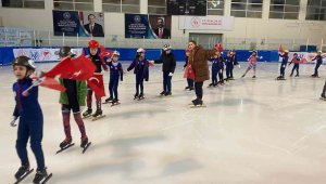 Buzda 29 Ekim coşkusu