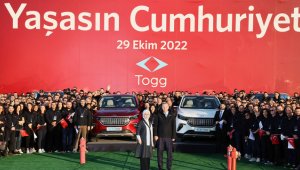 Cumhurbaşkanı Erdoğan: "Togg ülkemizin güçlü yarınları için bu ortak hayali kurmanın tadını hepimize yaşatan projenin adıdır"