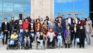 Rektör Çakmak'ın konuğu "Özel" öğrenciler