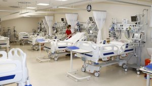 "Sağlık çalışanları 6 ayda bir psikolojik denetimden geçilmeli"