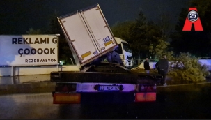 Üniversite kavşağında hafta dolmadı, yine bir kaza