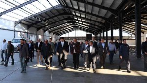 Vali Memiş: "Devletin tek kuruşunu dahi fabrikaya, üretime harcıyoruz"