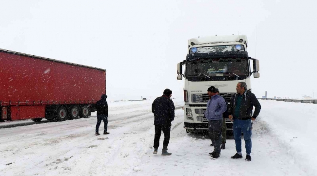 Erzincan ve Erzurum'un yüksek kesimlerinde kar yağışı bekleniyor