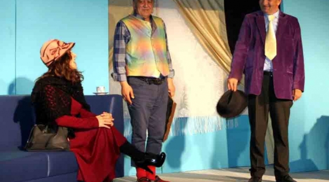 Erzurum Şehir Tiyatrosu "Edep Yahu" adlı oyunla seyircisiyle buluşuyor