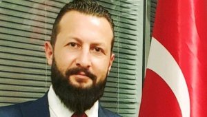 Öğretim üyesine tepkiler çığ gibi büyüyor