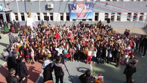 Tarih Yazan Çocuklar, İspir'de