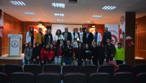 Yakutiye Anadolu Lisesi'nde 'Kariyer günleri" etkinliği