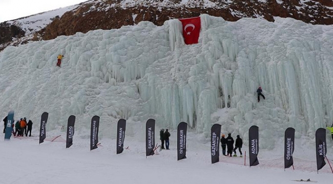 Deprem için tırmandılar