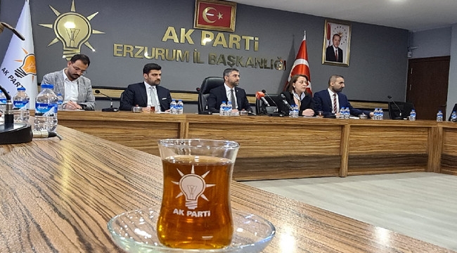 AK Parti'de başvuru bağışları deprem bölgesine...