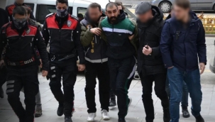 O cinayet şüphelisi yurt dışına kaçarken yakalandı