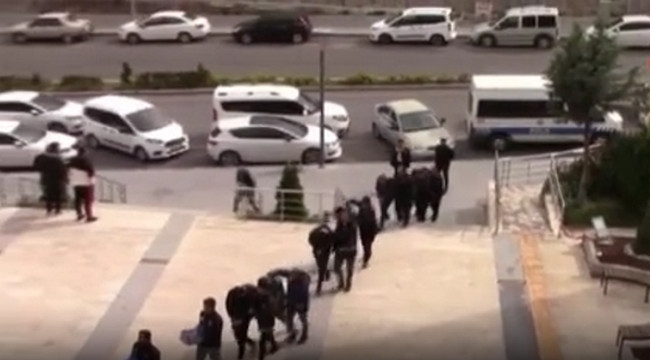 'Kökünü Kurutma Operasyonu'nda 30 tutuklama...