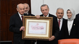 Erdoğan, mazbatasını aldı ve yemin etti