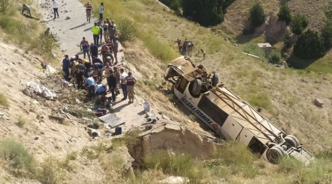 Karakurt Viyadüğü'nde korkunç kaza: 7 ölü, 21 yaralı