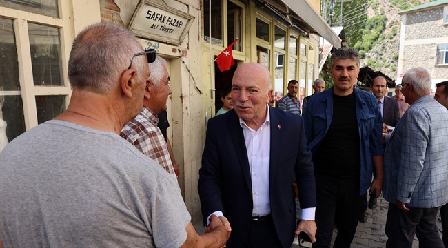 Sekmen"Hemşehrilerimizin taleplerini de yerine getiriyoruz"