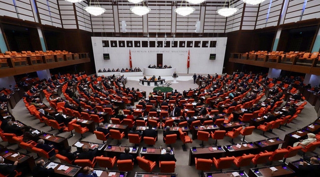 5 bin lira Meclisten geçti