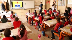 Büyükşehir'den çocuklara temizlik eğitimi