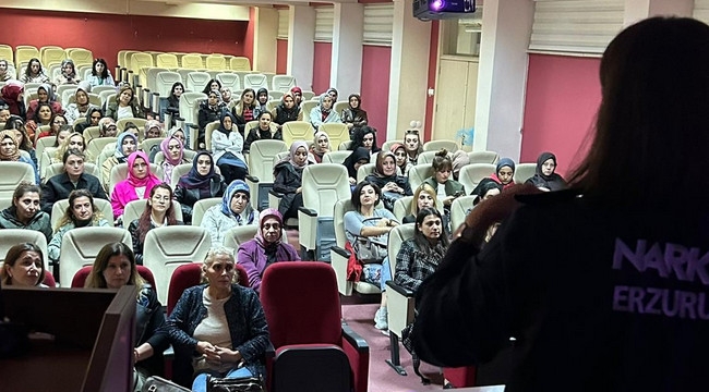 "En İyi Narkotik Polisi Anne"