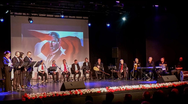 "Nice Yüzyıllara" dramatizasyonu alkışlarla
