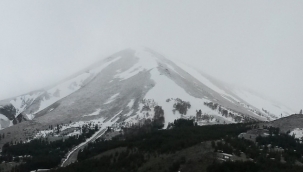 Palandöken, yılın ilk karı ile buluştu