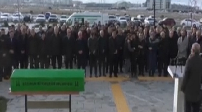 Akademisyen Rıdvan Küçükali dualarla uğurlandı