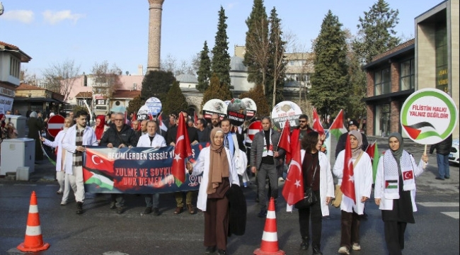 Sağlık çalışanları, Filistin için sessiz yürüdü