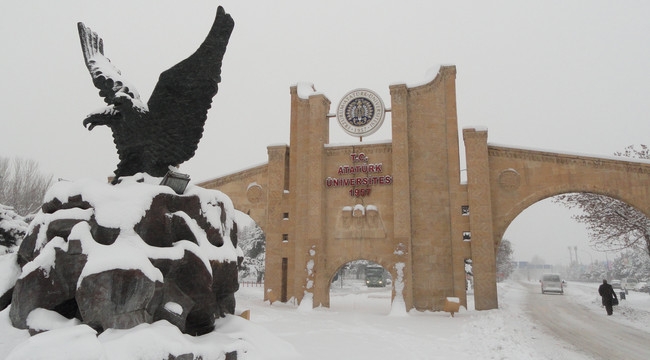 Atatürk Üniversitesi'nde yeni dekan atamaları